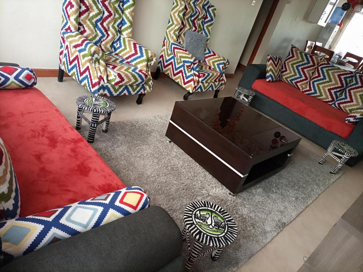 Jkia Homestays Nairobi Habitación foto